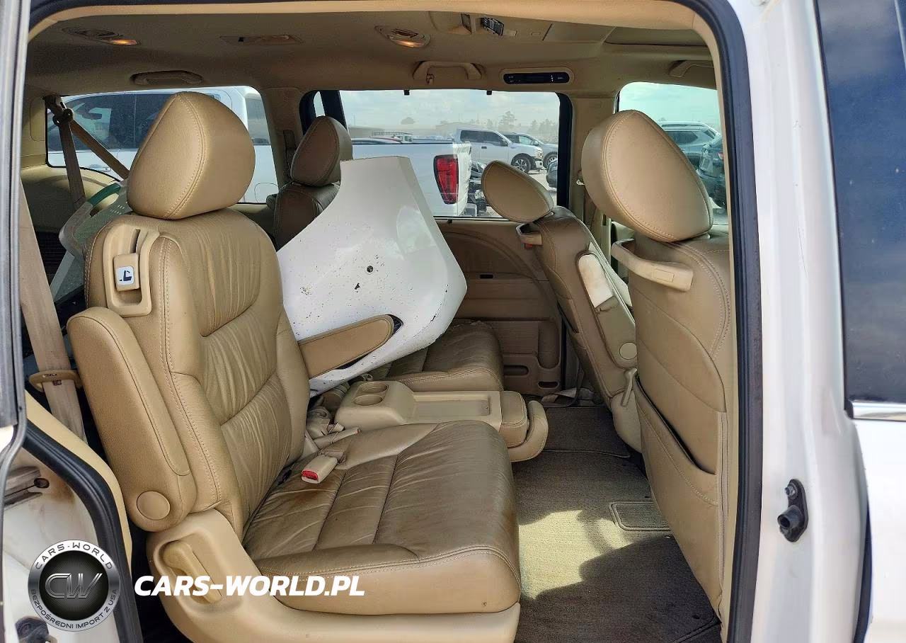 2010 Honda Odyssey Touring VIN:5FNRL3H93AB097653 - 11