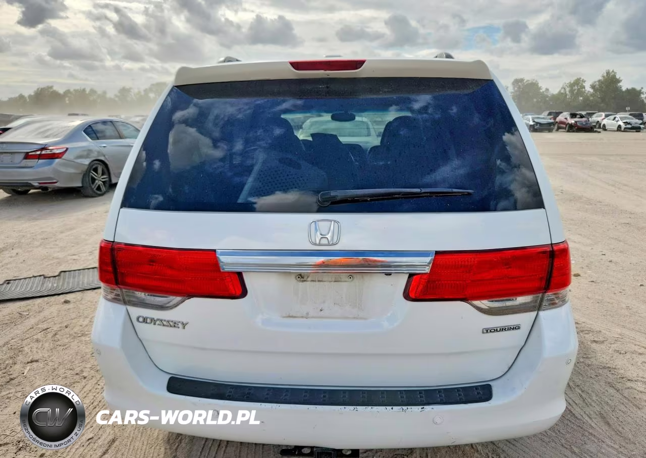2010 Honda Odyssey Touring VIN:5FNRL3H93AB097653 - 6