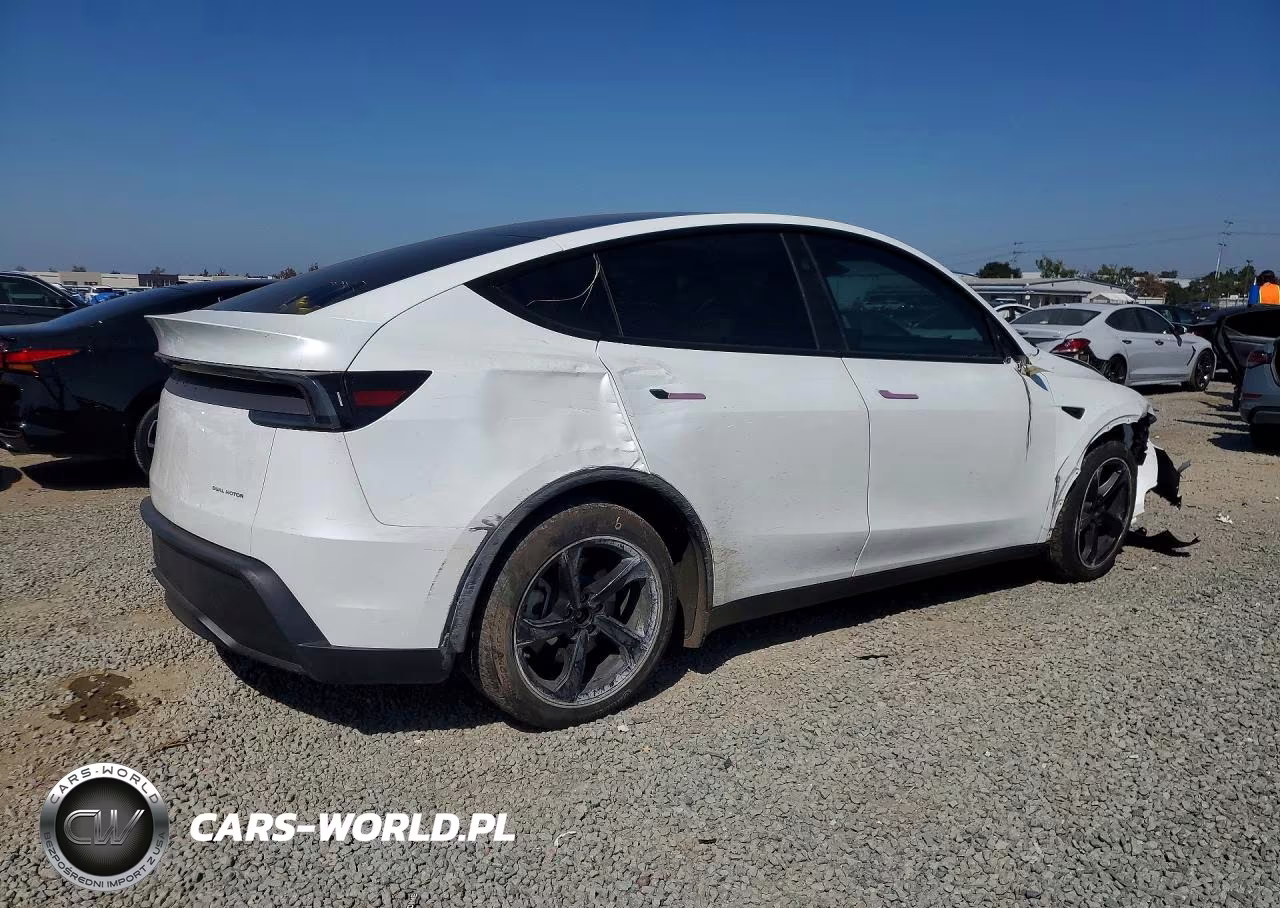 2026 Tesla Model Y VIN:7SAYGDEE8TF374326 - 3