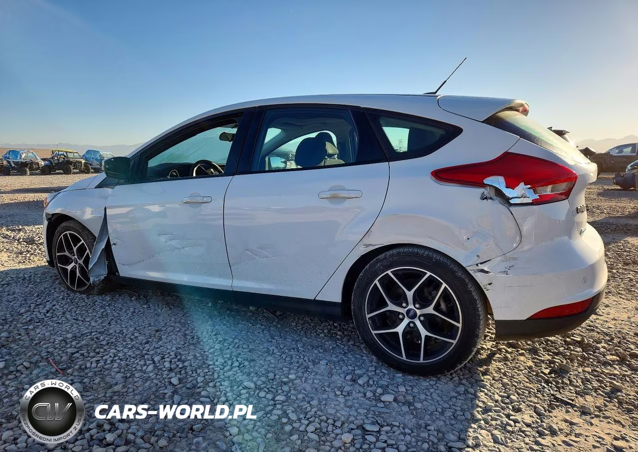 2017 Ford Focus Sel VIN:1FADP3M2XHL314247 - 2