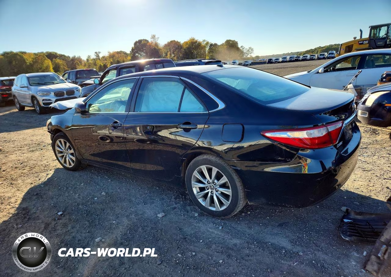 2015 Toyota Camry Xle VIN:4T1BF1FK9FU930319 - 2