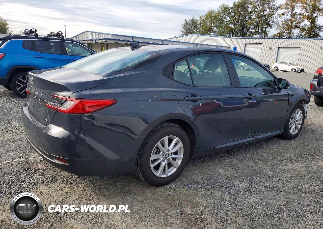 2025 Toyota Camry Le VIN:4T1DAACK5SU145950 - 3