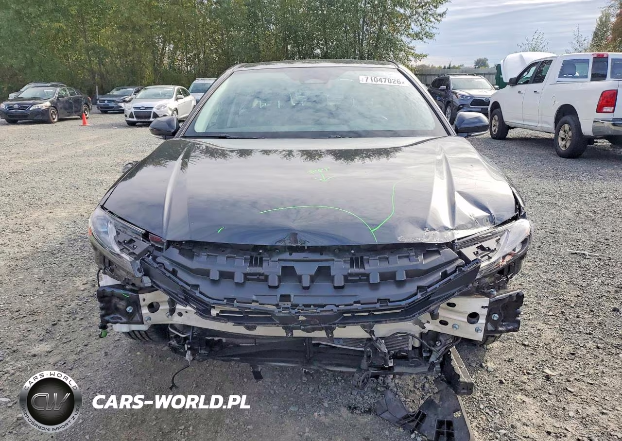 2025 Toyota Camry Le VIN:4T1DAACK5SU145950 - 5
