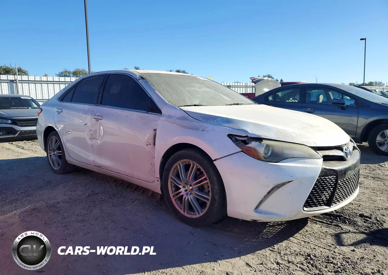 2017 Toyota Camry Se VIN:4T1BF1FK3HU454300 - 4