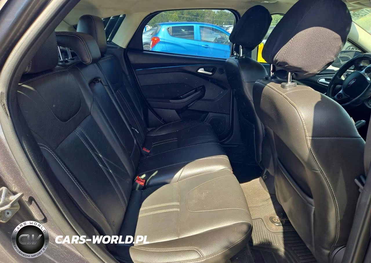 2014 Ford Focus Titanium VIN:1FADP3N29EL204977 - 10