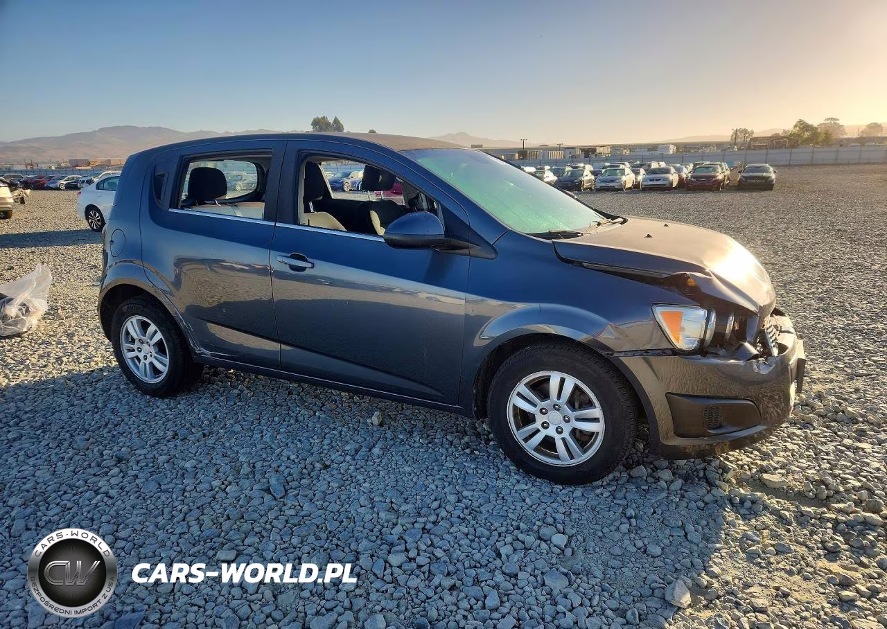 2013 Chevrolet Sonic Lt VIN:1G1JC6SG8D4229574 - 4