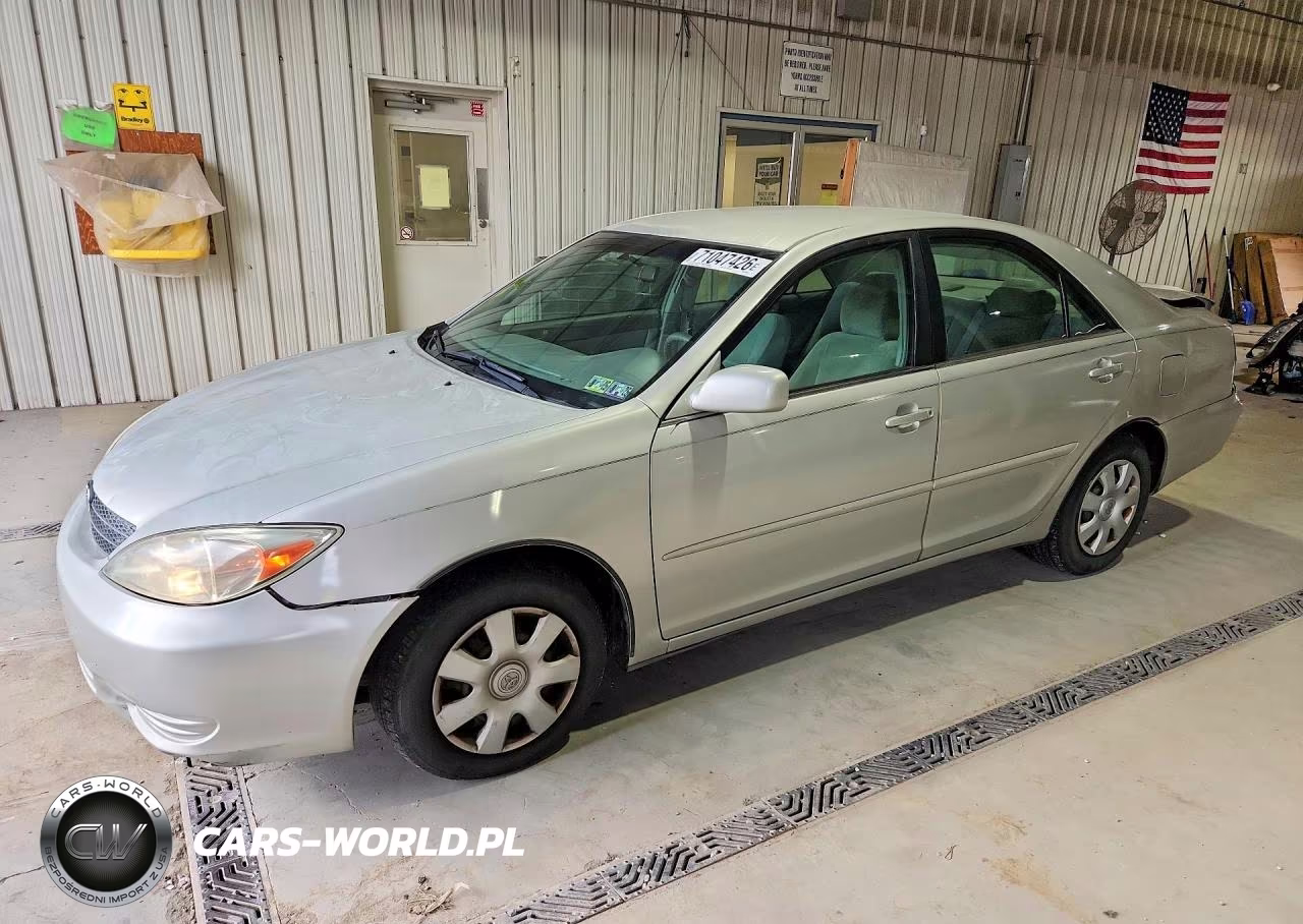 2004 Toyota Camry Le – zdjęcie 1 z 12