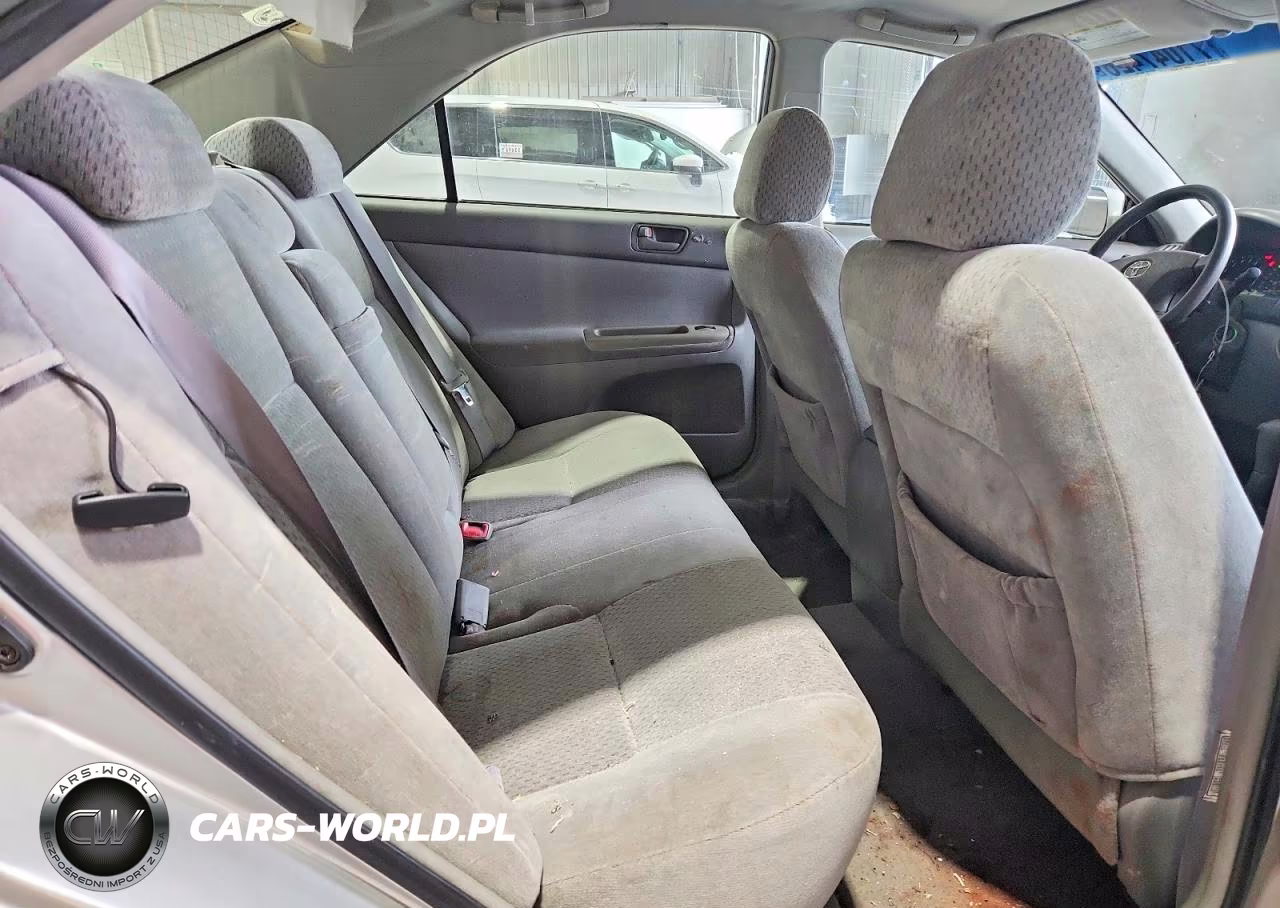 2004 Toyota Camry Le VIN:4T1BE32K34U864142 - 10