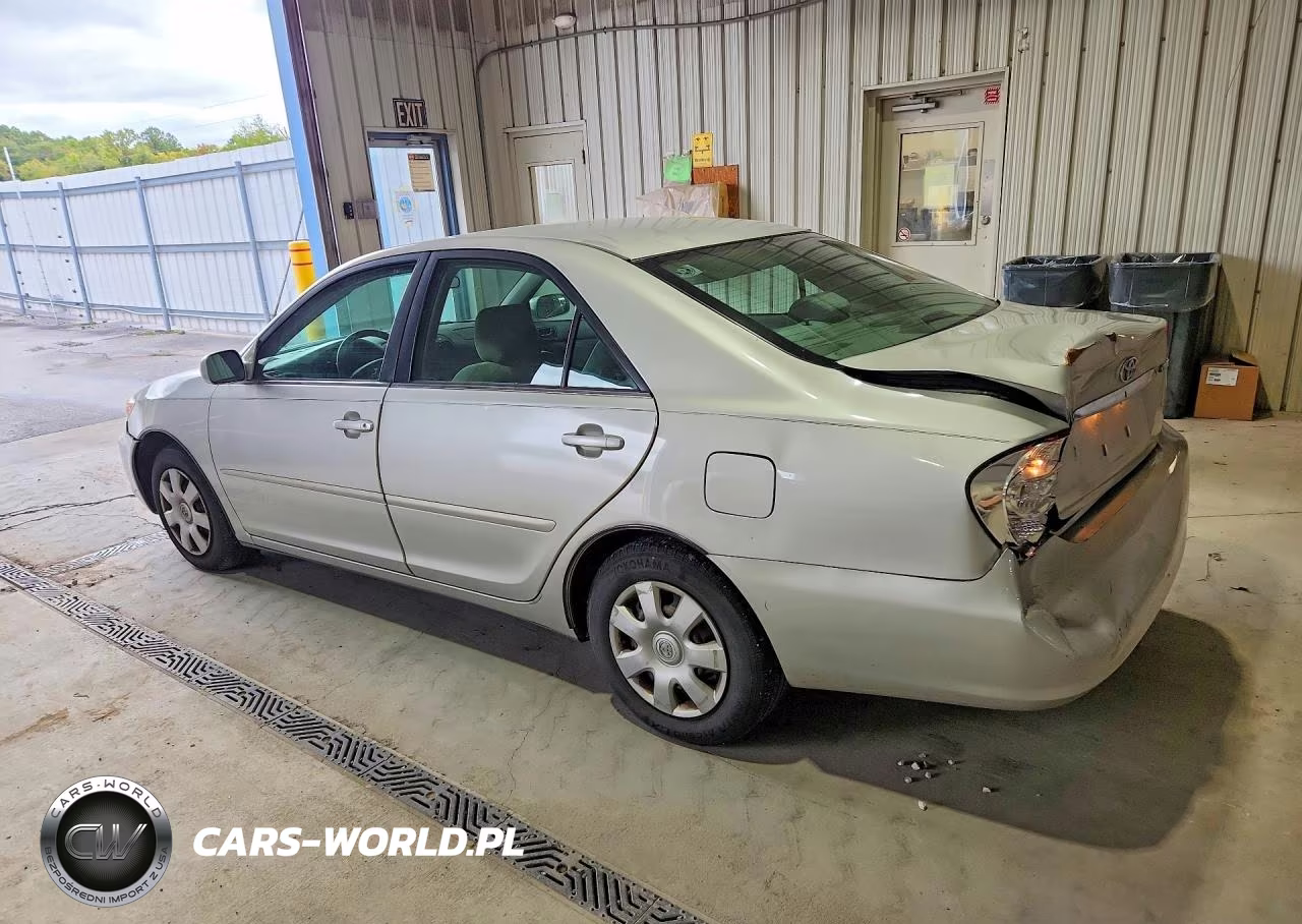 2004 Toyota Camry Le VIN:4T1BE32K34U864142 - 2