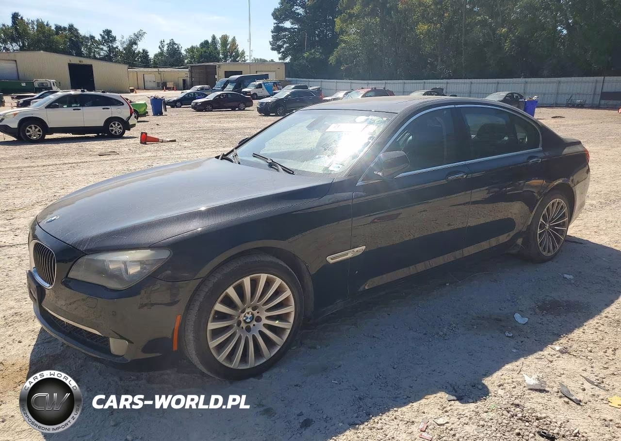2012 BMW 750 Xi