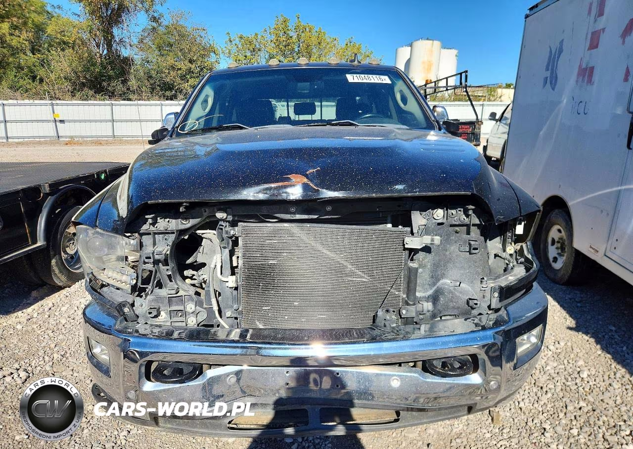 2017 Ram 2500 Laramie VIN:3C6UR5NL5HG644342 - 5