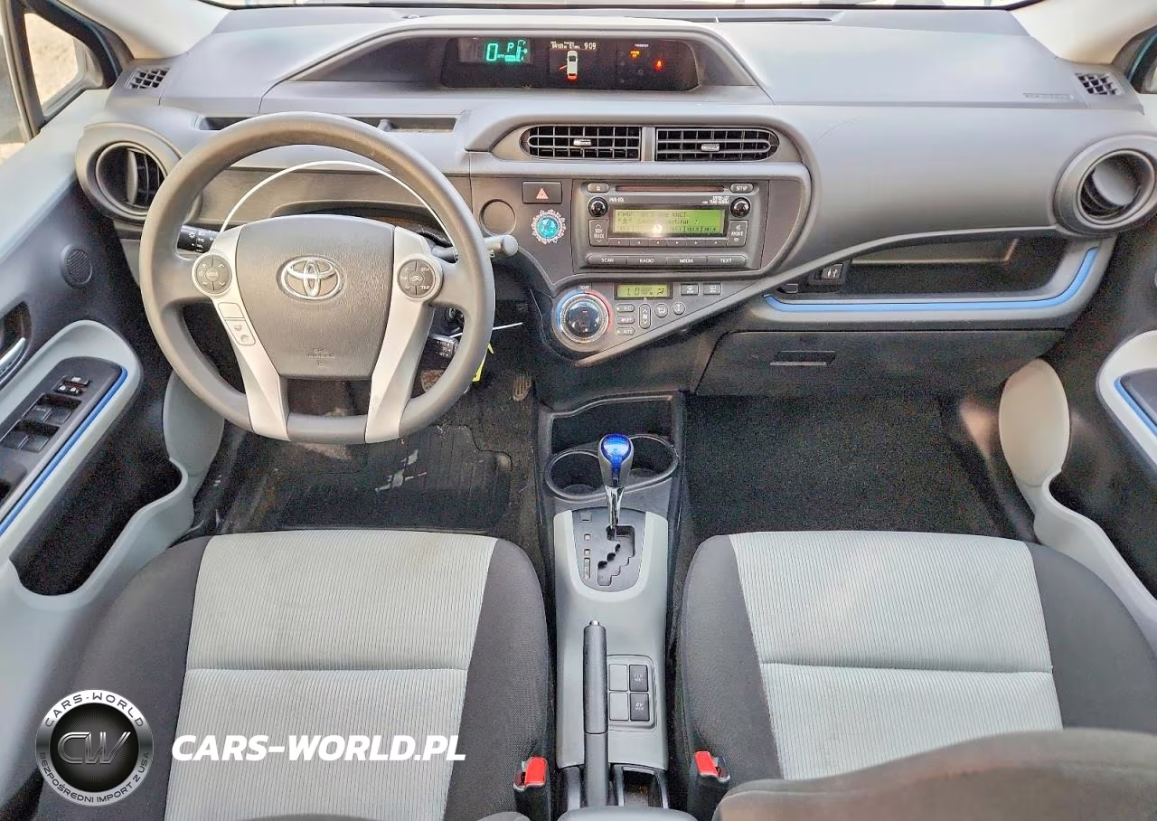 2013 Toyota Prius C Two VIN:JTDKDTB3XD1054847 - 8