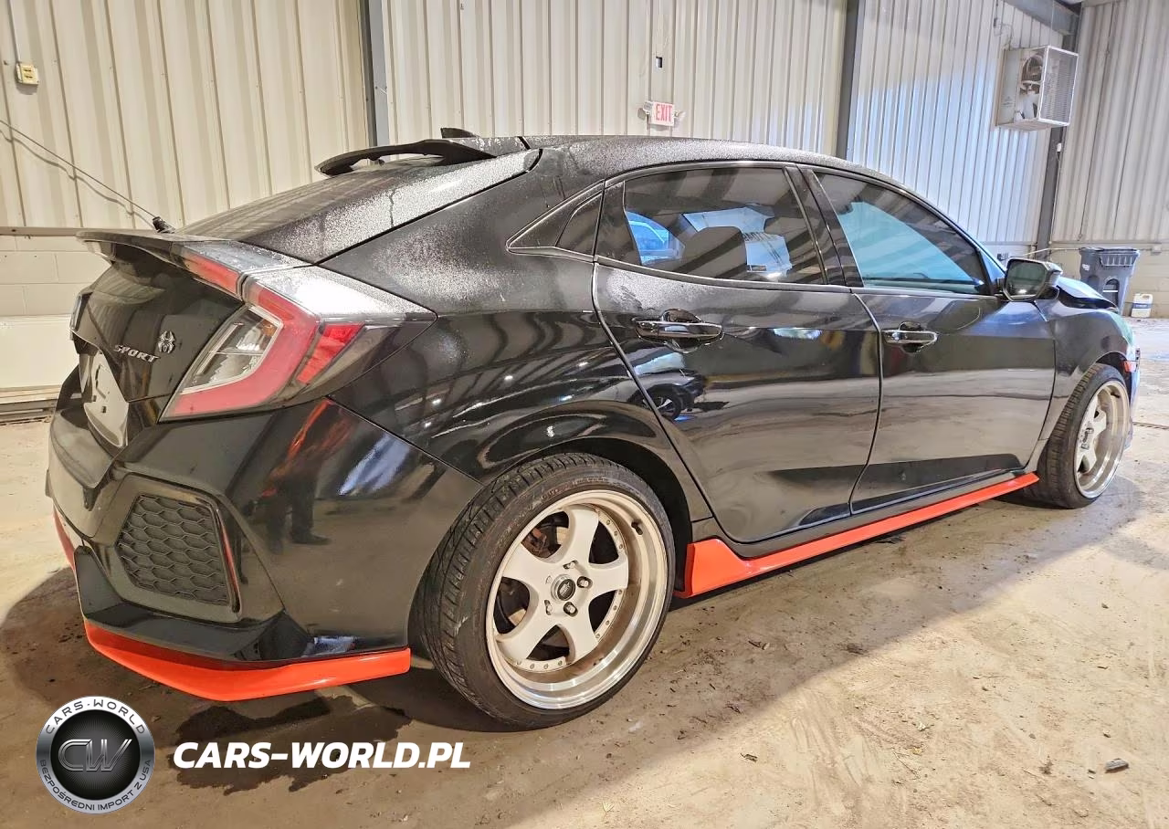 2018 Honda Civic Sport Touring VIN:SHHFK7H93JU233727 - 3