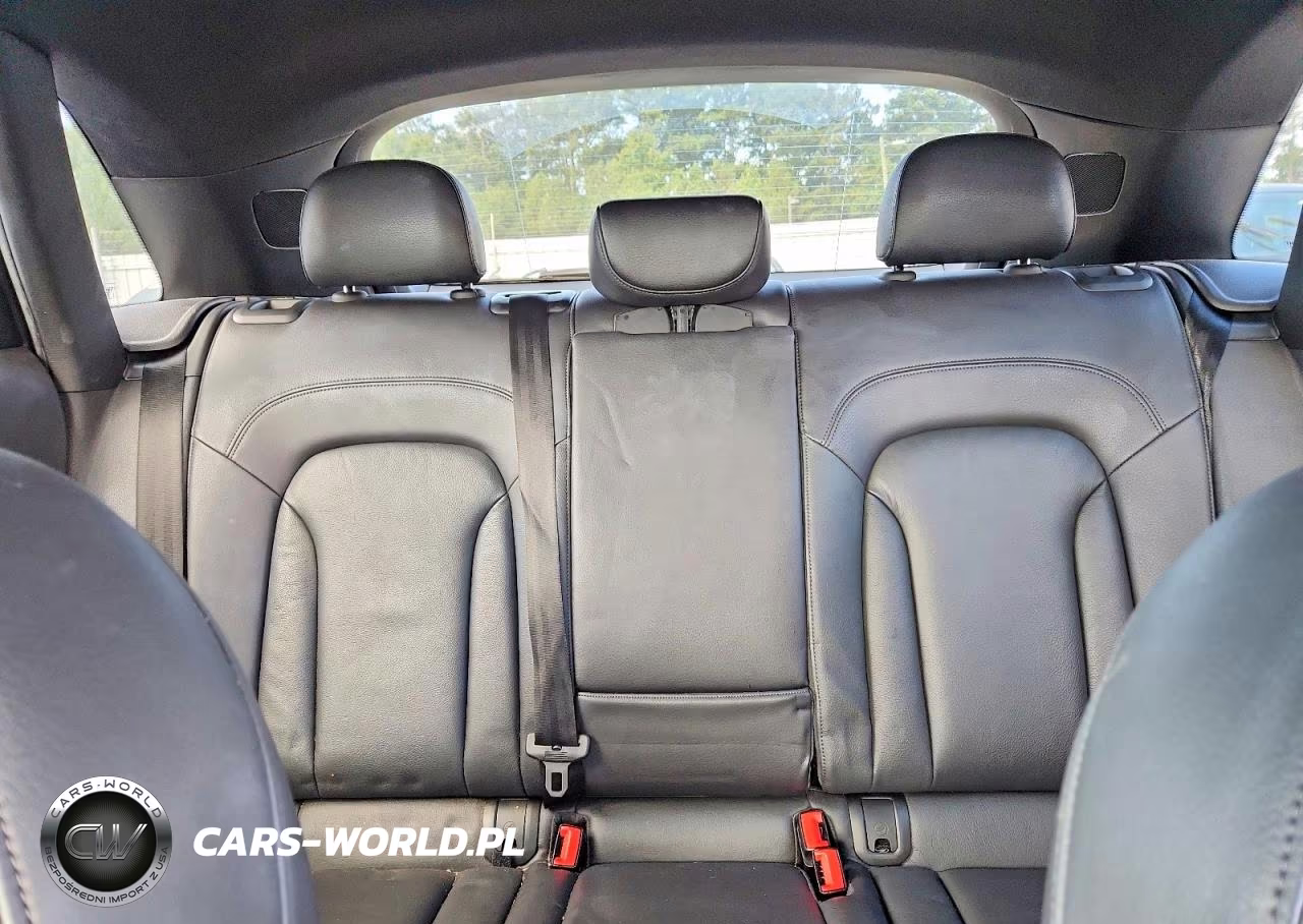 2015 Audi Q3 Prestige VIN:WA1GFCFS7FR012118 - 10