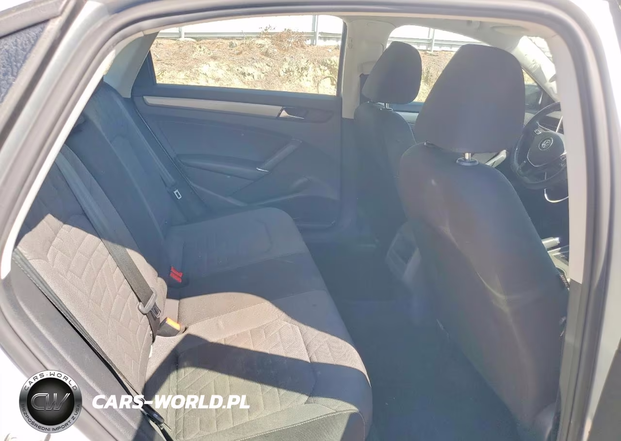 2021 Volkswagen Passat S VIN:1VWAA7A39MC004892 - 10