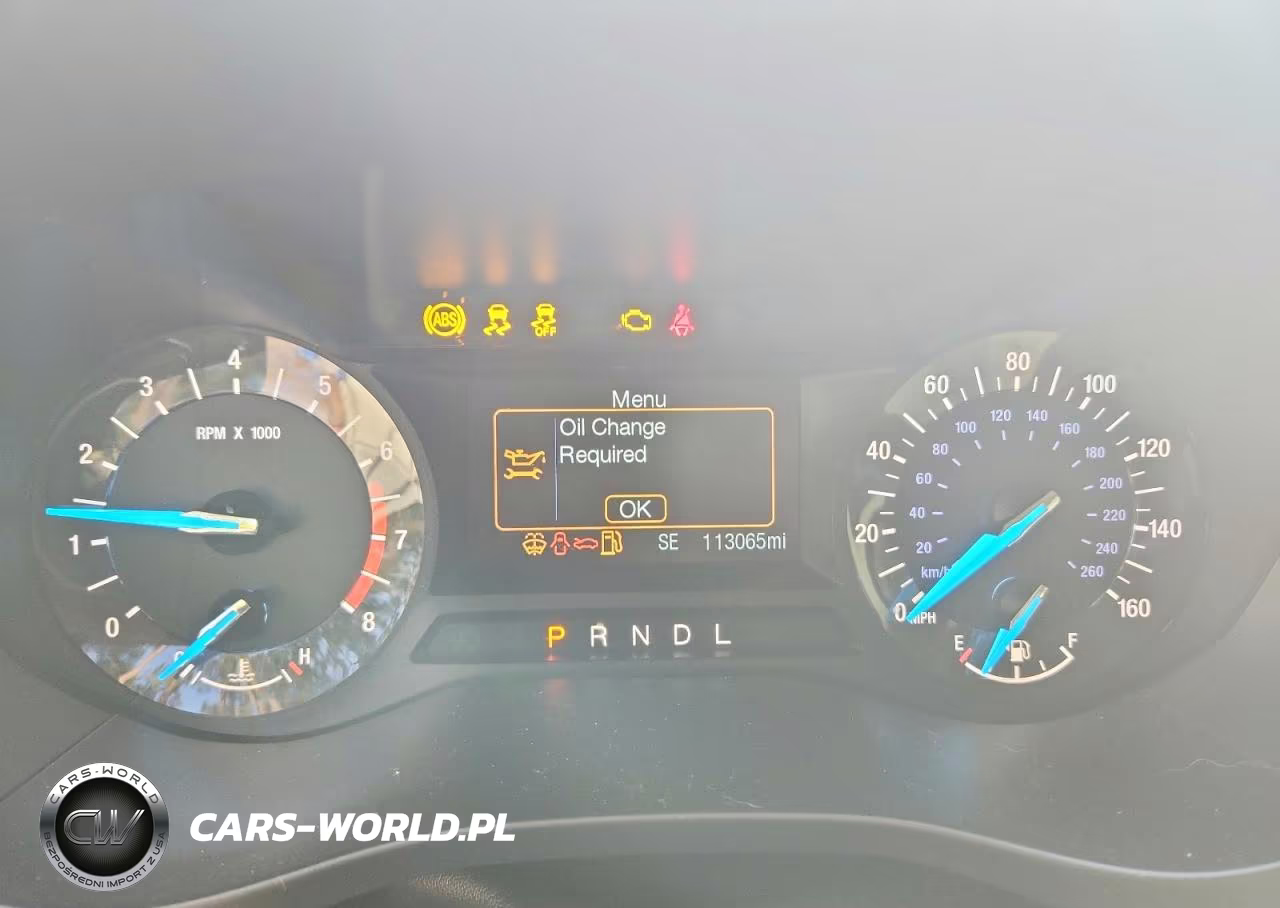 2019 Ford Fusion S VIN:3FA6P0G72KR111568 - 9