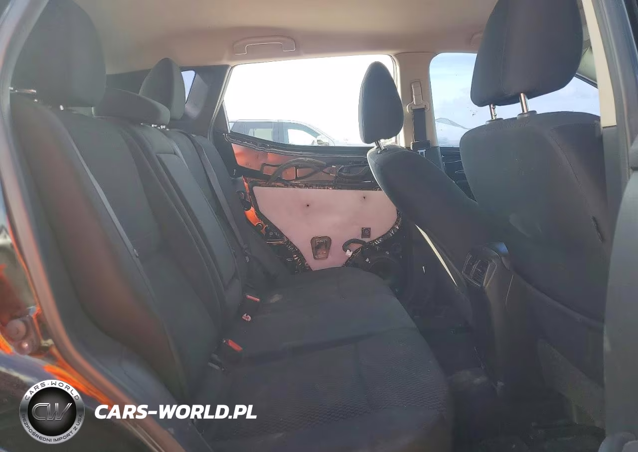 2017 Nissan Rogue Sport S VIN:JN1BJ1CP7HW029365 - 11