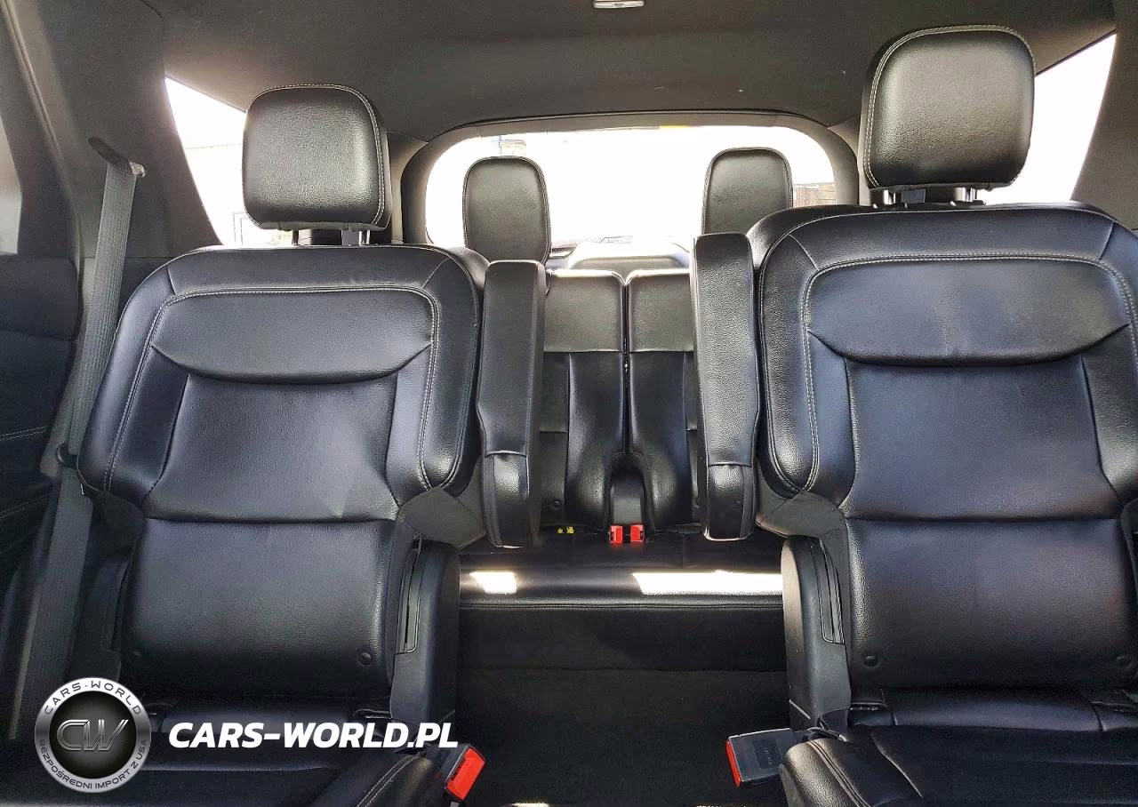 2020 Ford Explorer Xlt VIN:1FMSK8DH2LGA21683 - 10