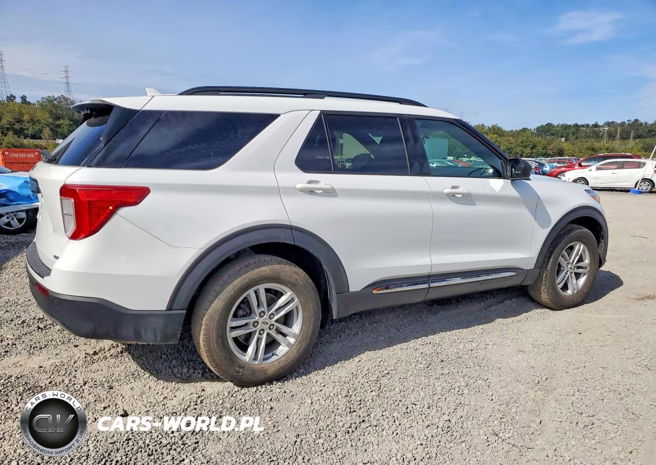 2020 Ford Explorer Xlt VIN:1FMSK8DH2LGA21683 - 3