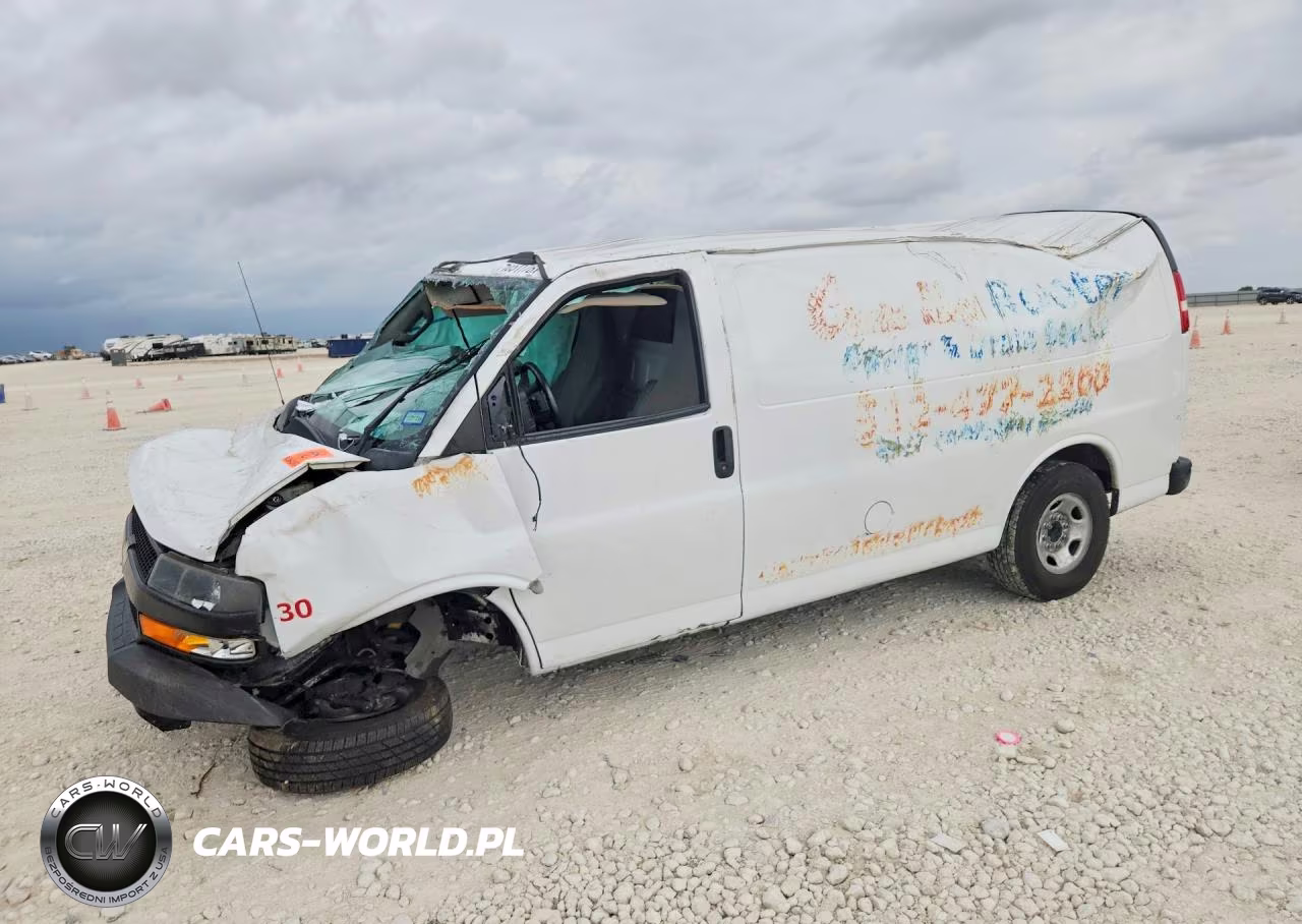 2021 Chevrolet Express G2500 VIN:1GCWGAFP4M1302150 - 1