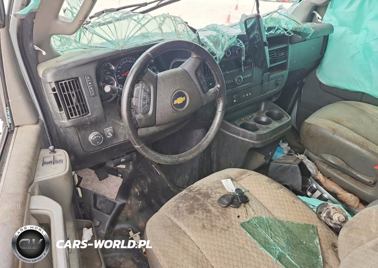 2021 Chevrolet Express G2500 VIN:1GCWGAFP4M1302150 - 8