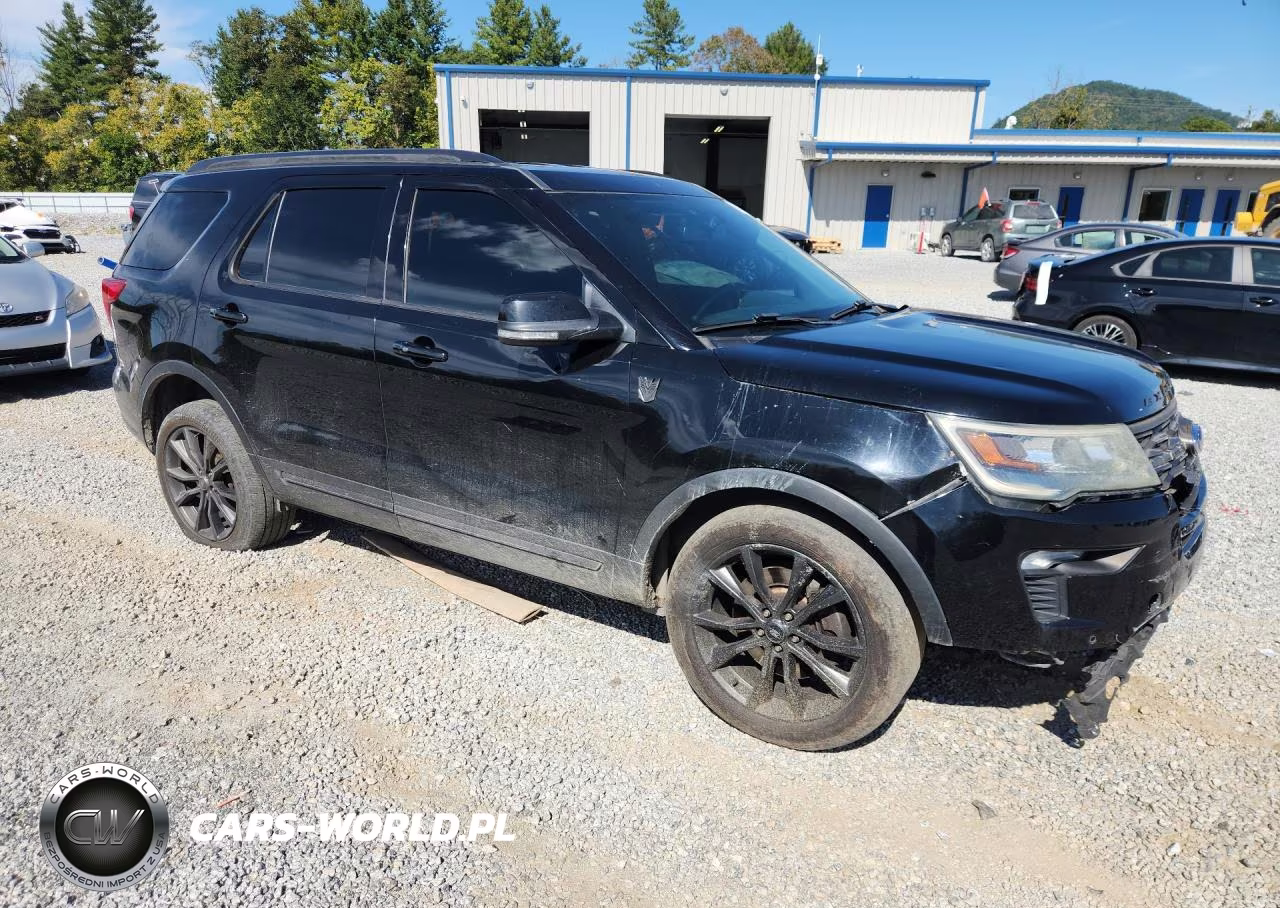 2018 Ford Explorer Xlt VIN:1FM5K8D82JGA01525 - 4