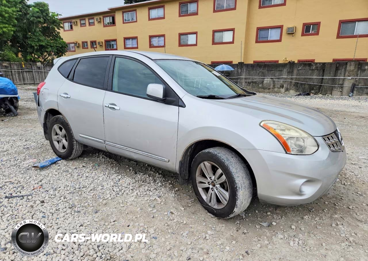 2013 Nissan Rogue S VIN:JN8AS5MT4DW528695 - 4