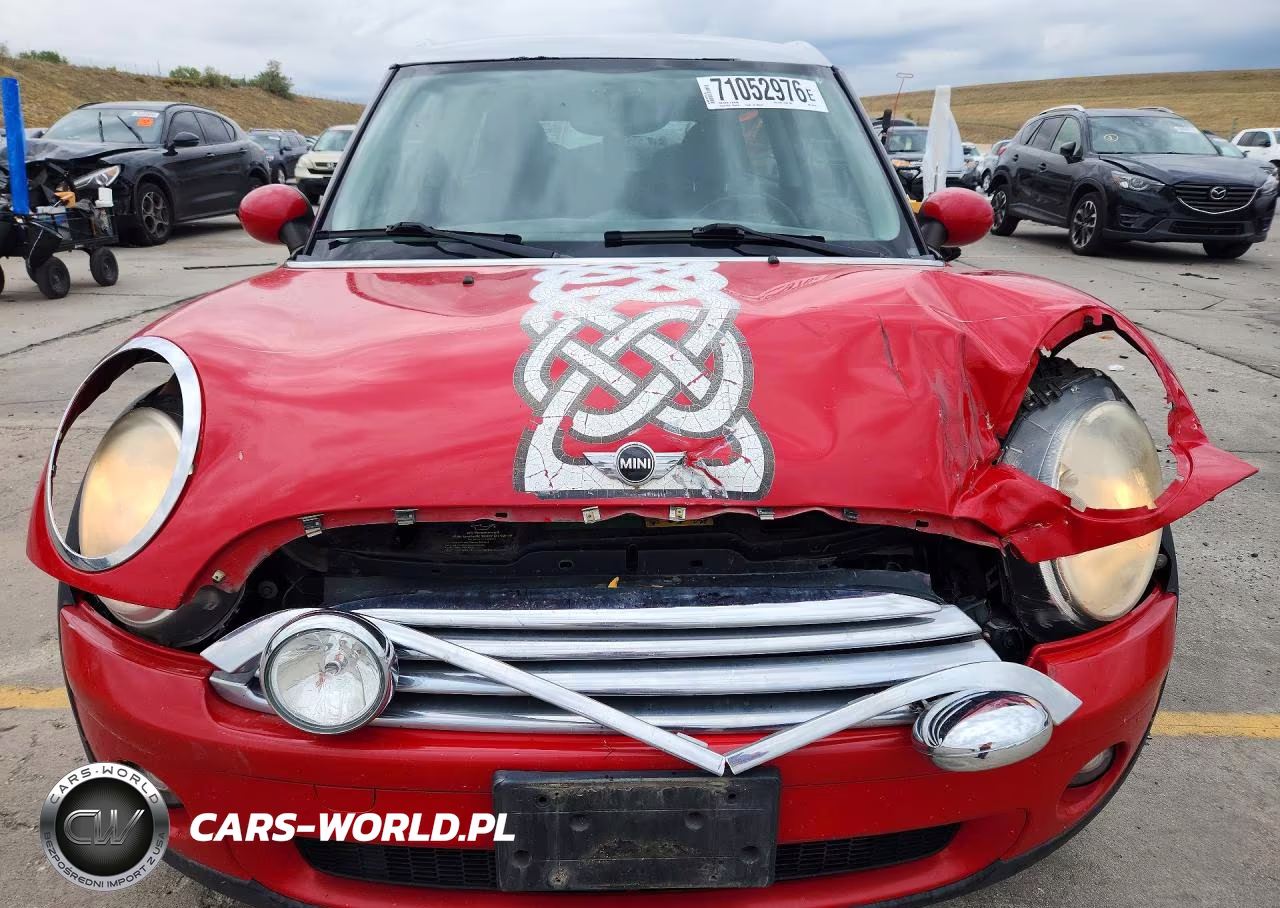 2010 Mini Cooper Clubman VIN:WMWML3C57ATX37842 - 5