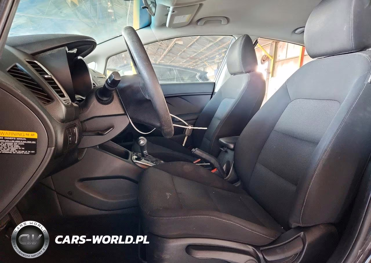 2017 Kia Forte Lx VIN:3KPFK4A73HE037943 - 10