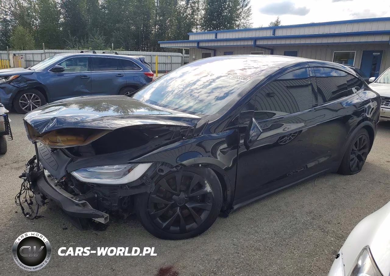 2022 Tesla Model X VIN:7SAXCBE53NF335321 - 1