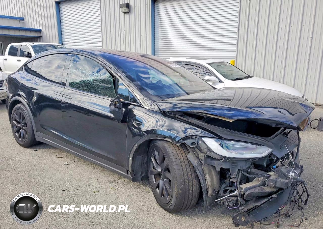 2022 Tesla Model X VIN:7SAXCBE53NF335321 - 4