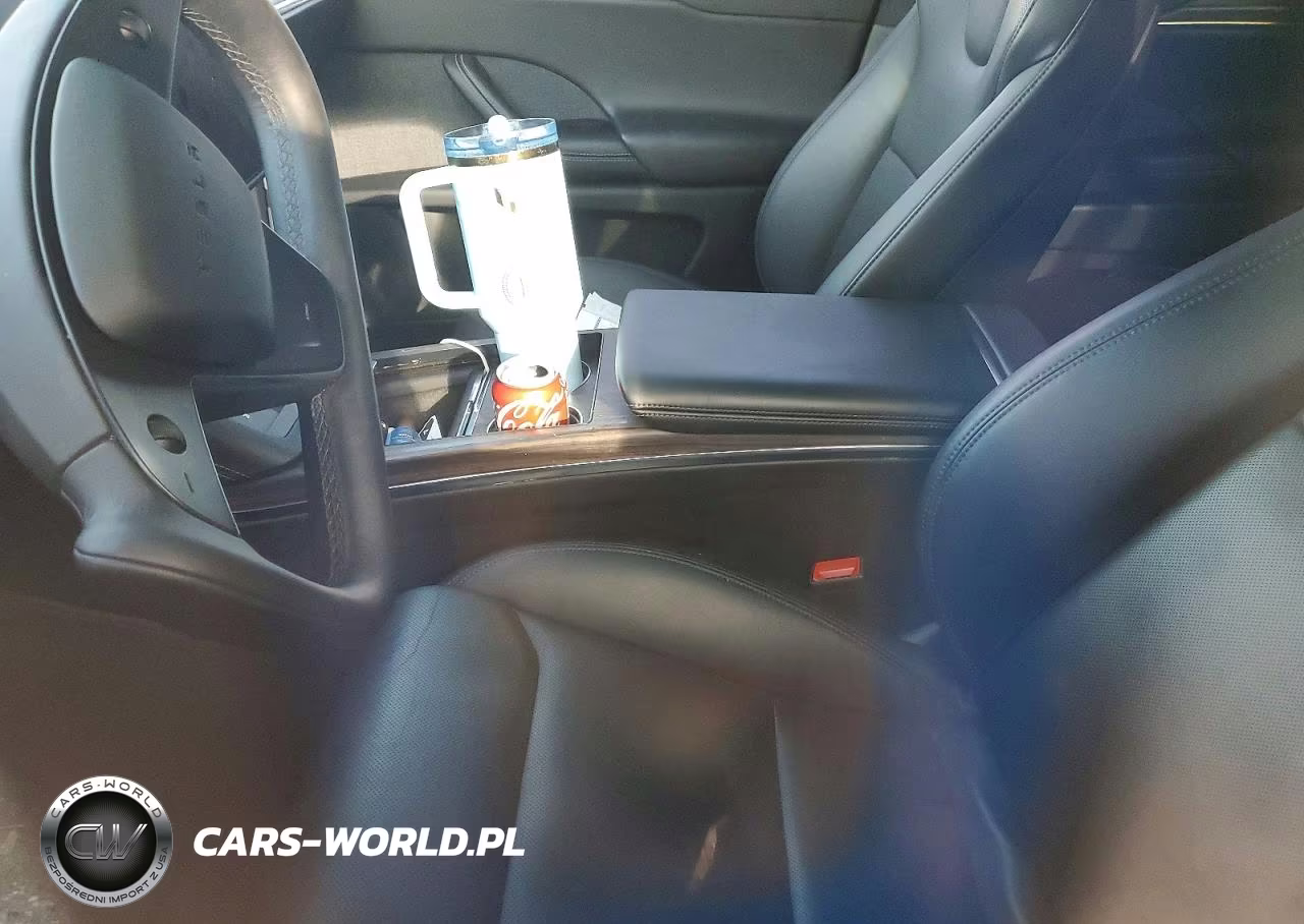 2022 Tesla Model X VIN:7SAXCBE53NF335321 - 7