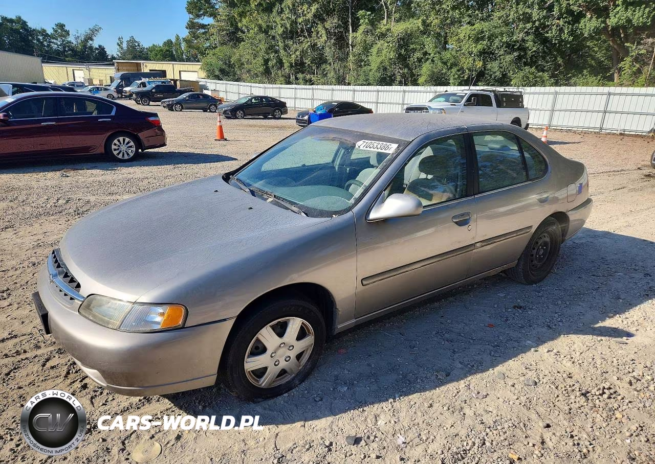 1999 Nissan Altima Xe