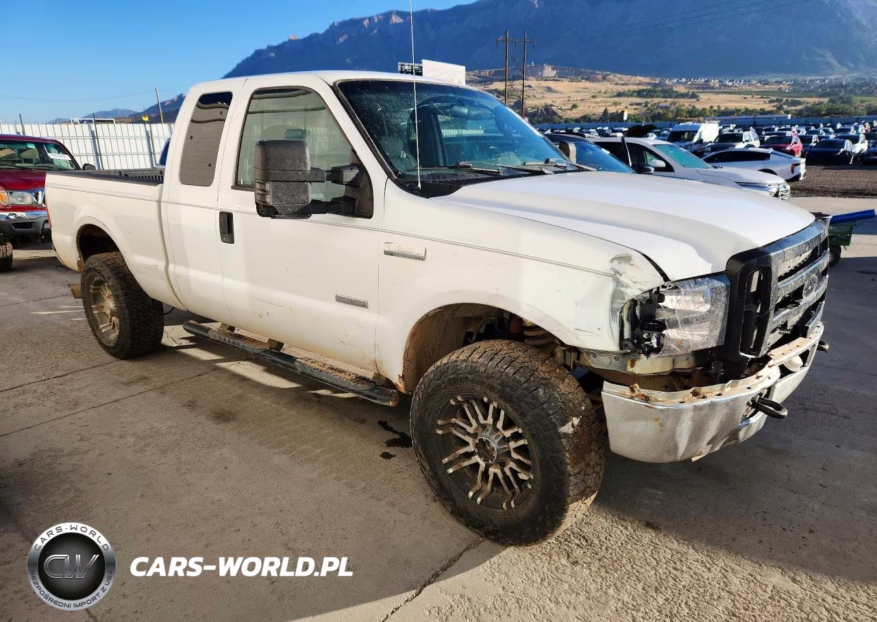 2005 Ford F250 Super Duty VIN:1FTSX21P15EC08135 - 4