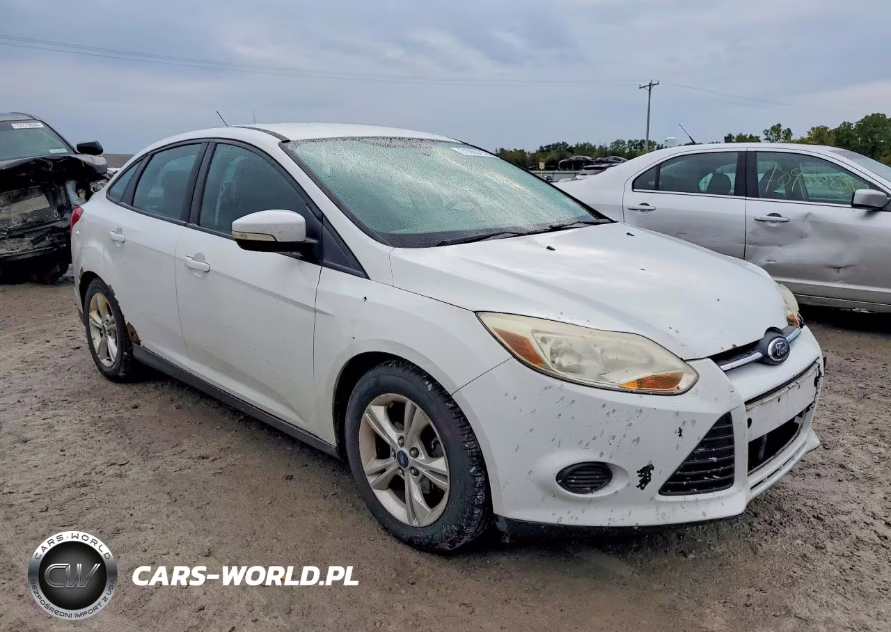 2014 Ford Focus Se VIN:1FADP3F29EL383116 - 4