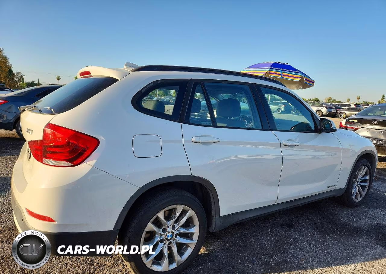 2015 BMW X1 xDrive28I VIN:WBAVL1C50FVY30903 - 3
