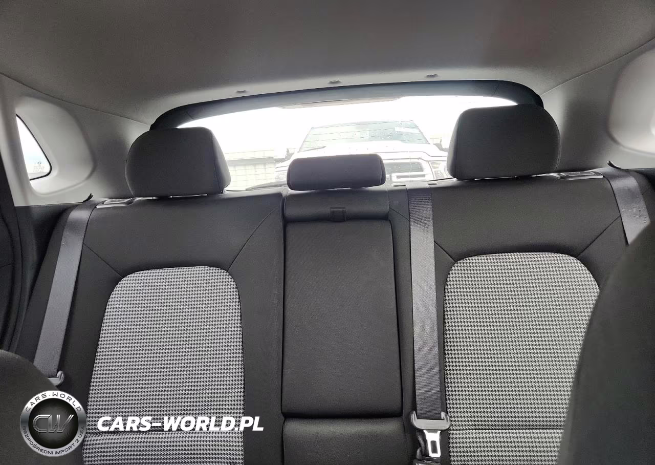 2020 Hyundai Kona Se VIN:KM8K12AAXLU593495 - 10