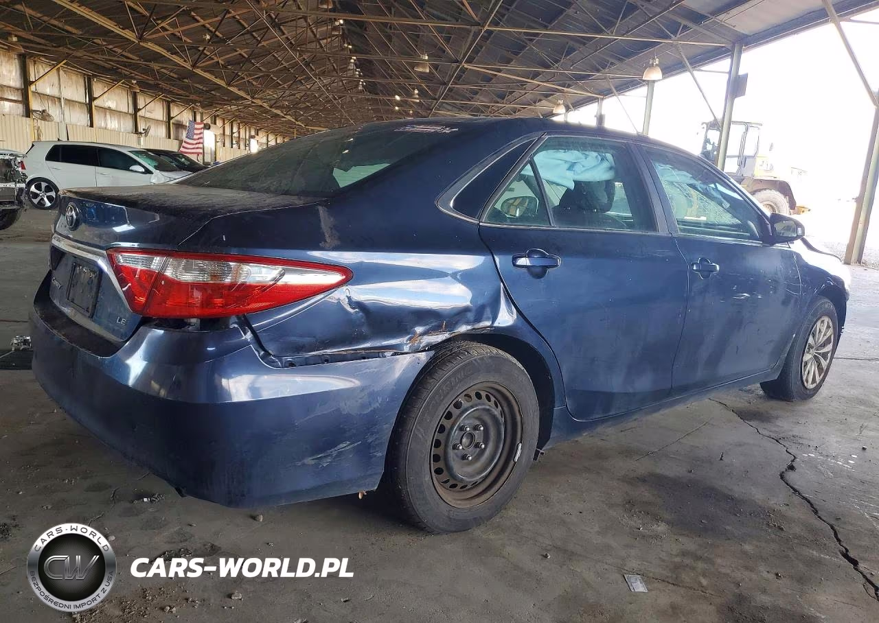 2015 Toyota Camry Le VIN:4T1BF1FK0FU929799 - 3