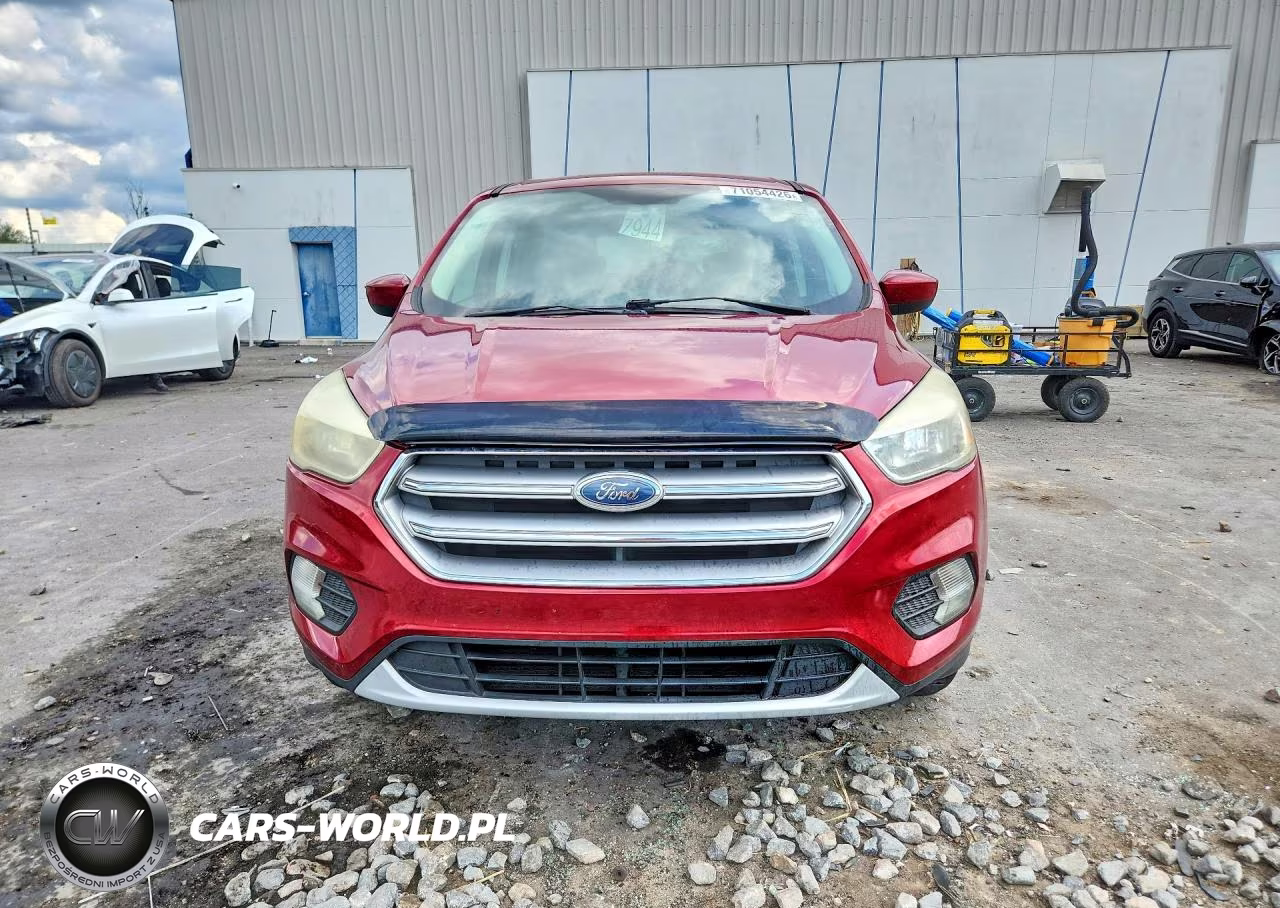 2017 Ford Escape Se VIN:1FMCU0GD1HUB99599 - 5