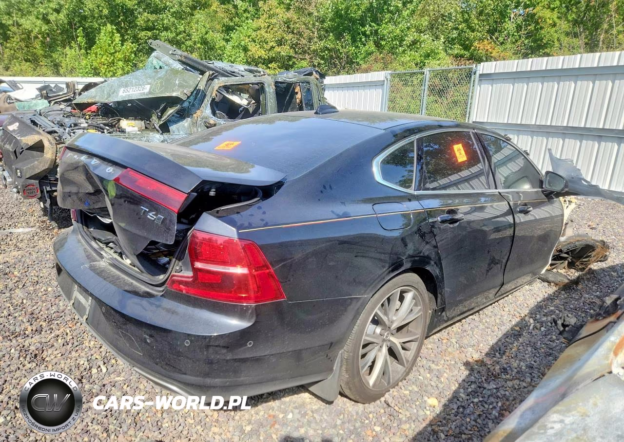 2017 Volvo S90 T6 Momentum VIN:YV1A22MK1H1010963 - 3