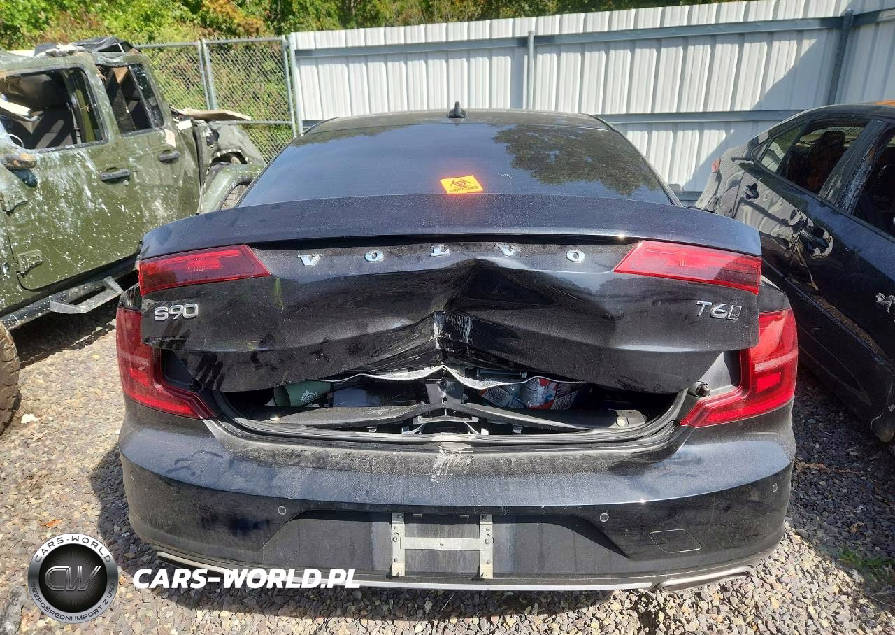 2017 Volvo S90 T6 Momentum VIN:YV1A22MK1H1010963 - 6