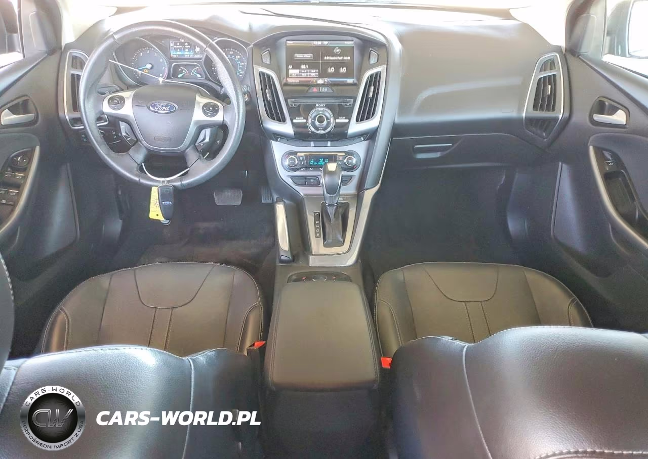 2013 Ford Focus Titanium VIN:1FADP3N20DL382596 - 8