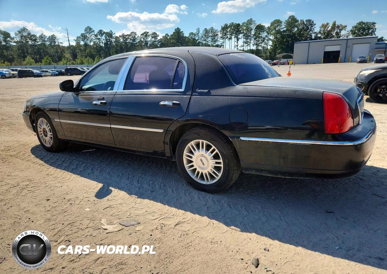 2011 Lincoln Town Car Signature Limited VIN:2LNBL8CV5BX761077 - 2