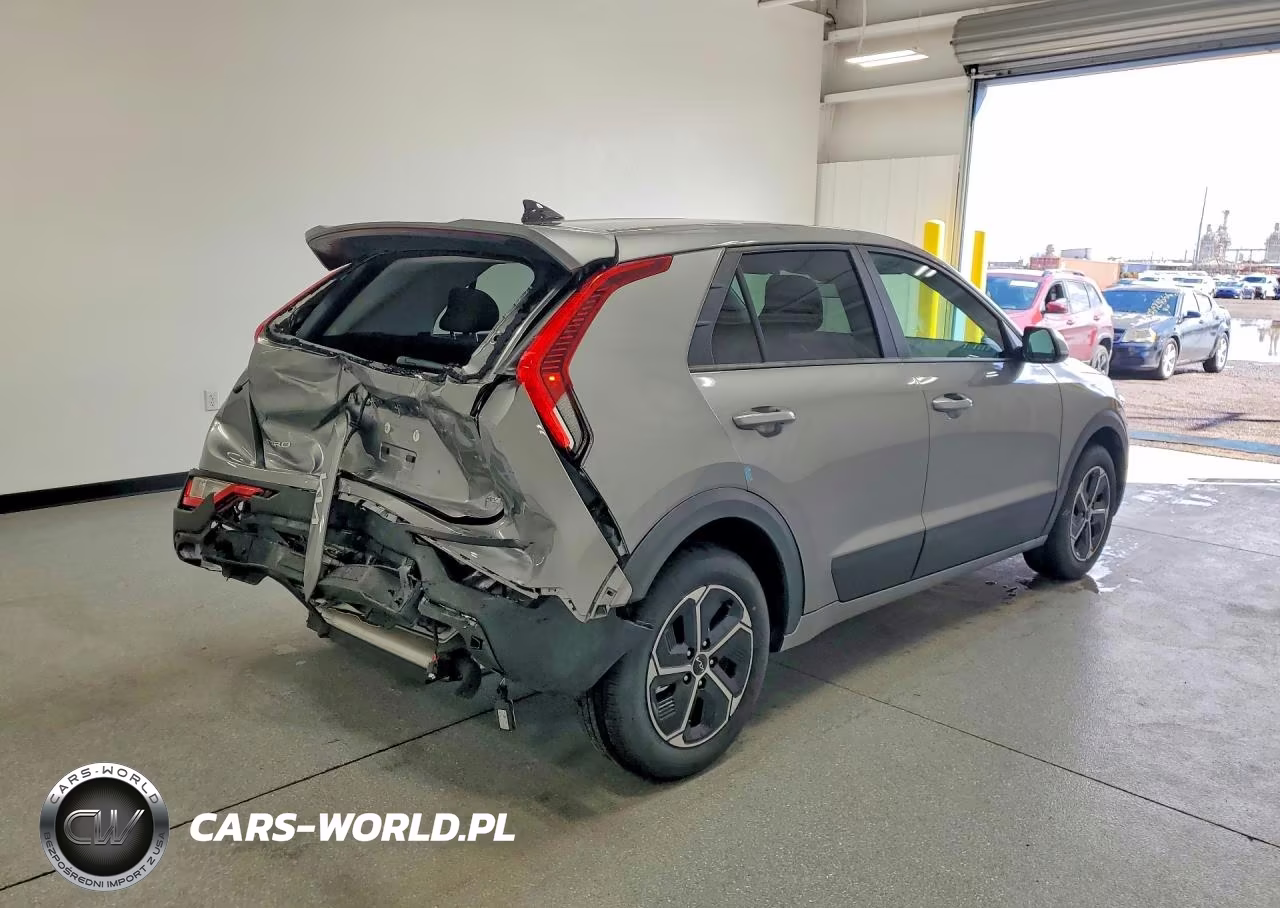 2026 Kia Niro Lx VIN:KNDCP3LE9T5363907 - 3