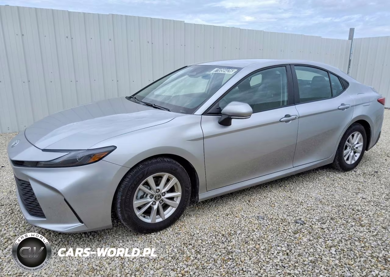 2026 Toyota Camry Le VIN:4T1DAACK0TU662039 - 1