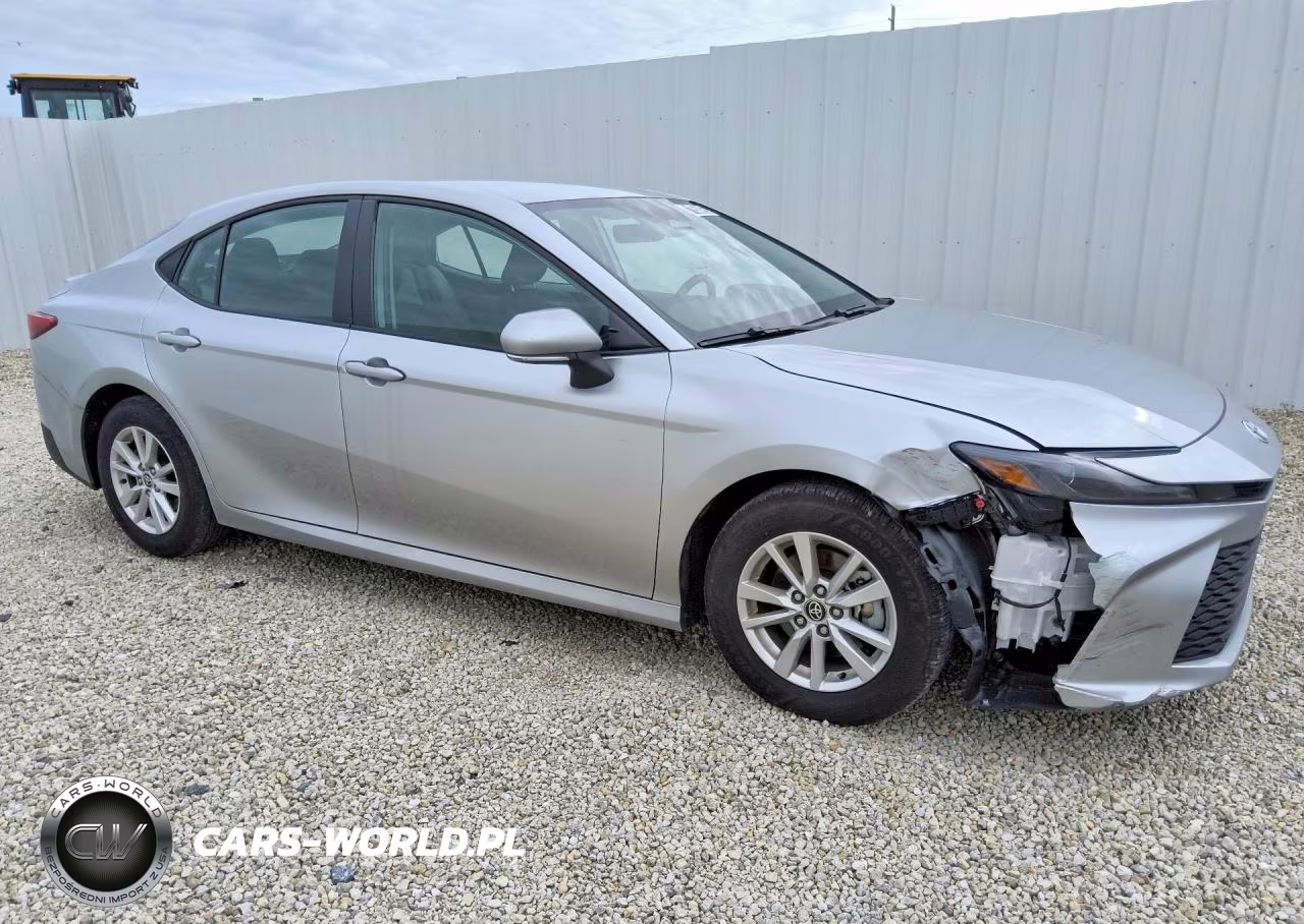 2026 Toyota Camry Le VIN:4T1DAACK0TU662039 - 4