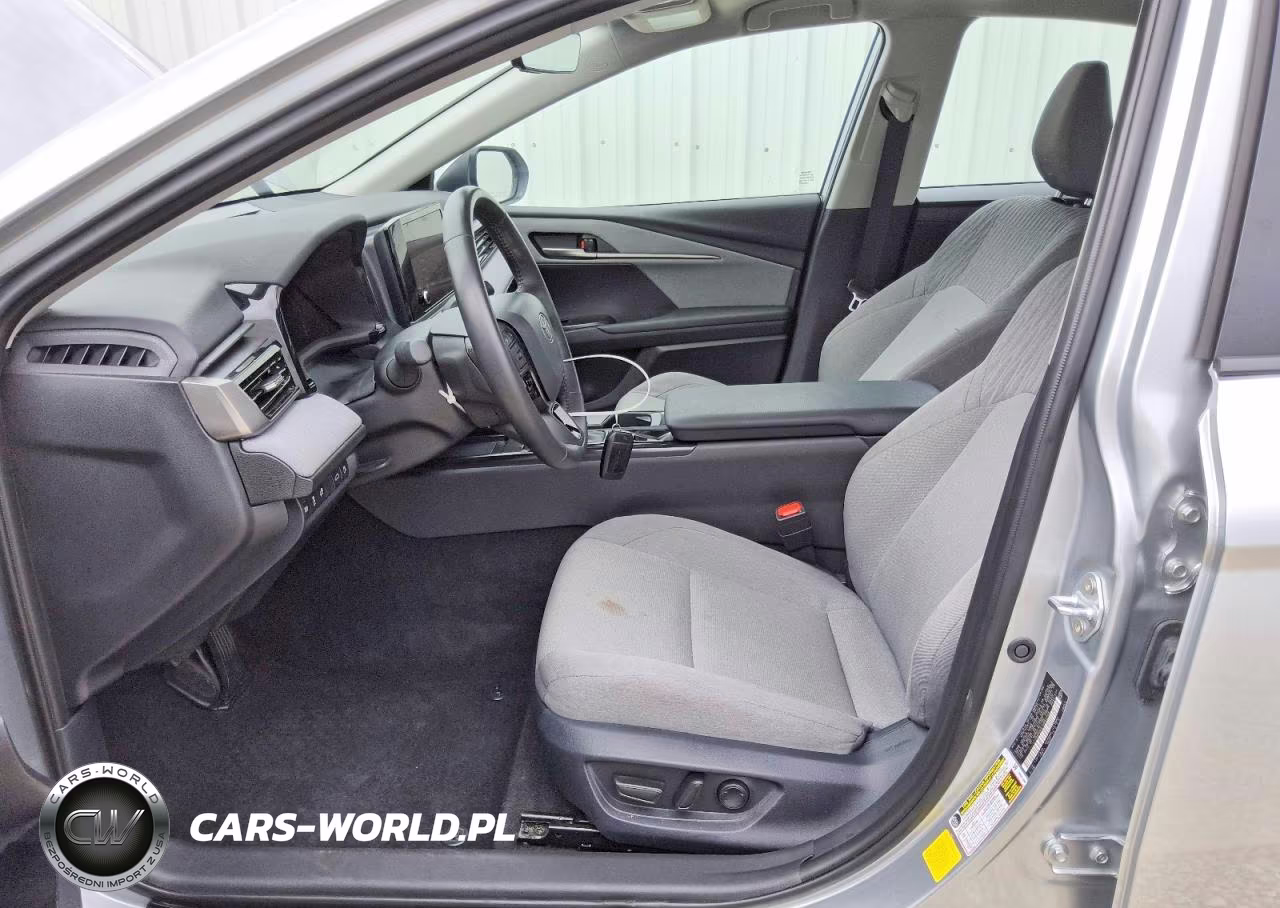 2026 Toyota Camry Le VIN:4T1DAACK0TU662039 - 7