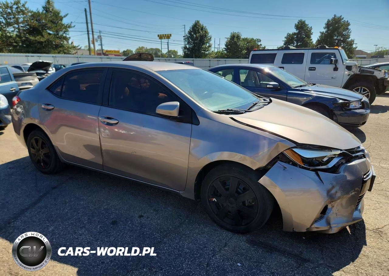 2015 Toyota Corolla Le VIN:2T1BURHE5FC393879 - 4