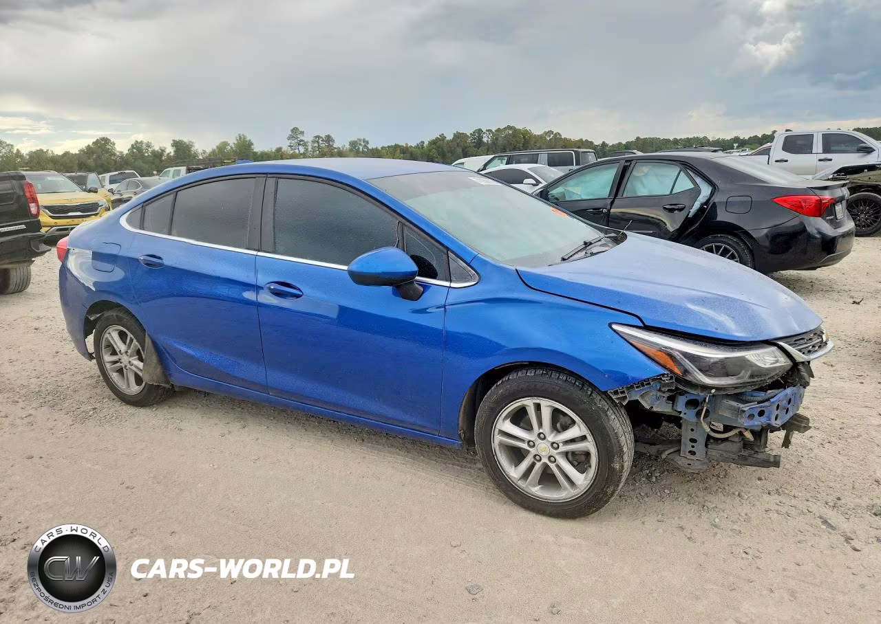 2017 Chevrolet Cruze Lt VIN:3G1BE5SM6HS522796 - 4