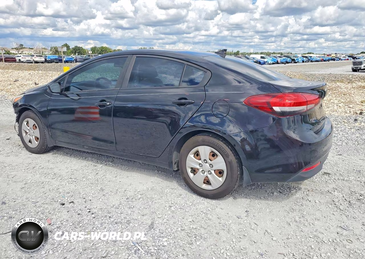 2018 Kia Forte Lx VIN:3KPFK4A76JE240573 - 2